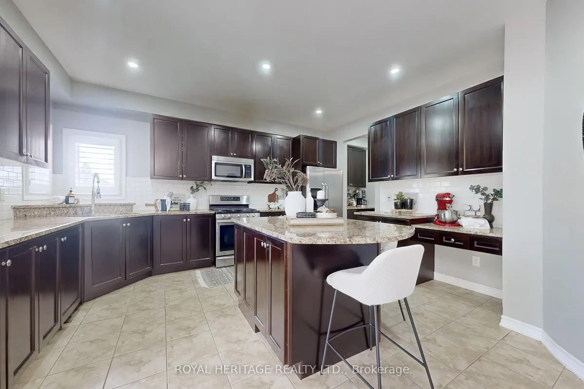 47 Sisson Lane, ON L1B 0A7