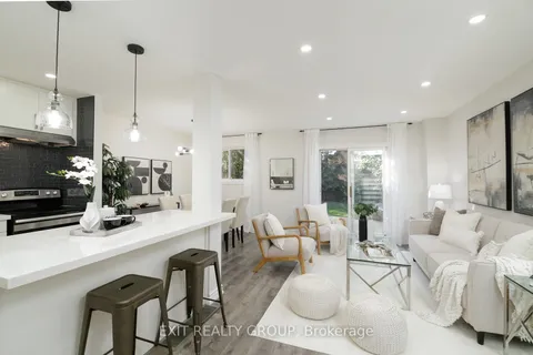 765 Hampton Court, ON L1W 3M3