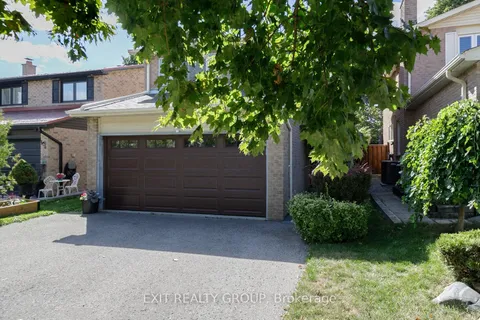 765 Hampton Court, ON L1W 3M3