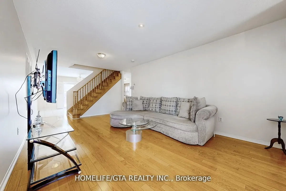 634 Staines Road, ON M1X 2A7