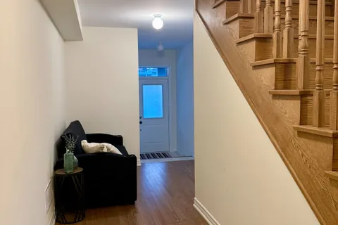 512 Littlewood Lane, ON L1S 0H1