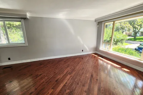 332 Viewmount Street, ON L1H 7C3