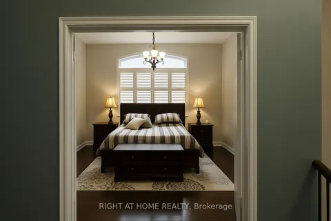 42 Shepstone Drive, ON L1Z 0A5