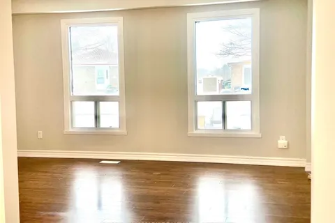 20 Snowball Crescent, ON M1B 1R8