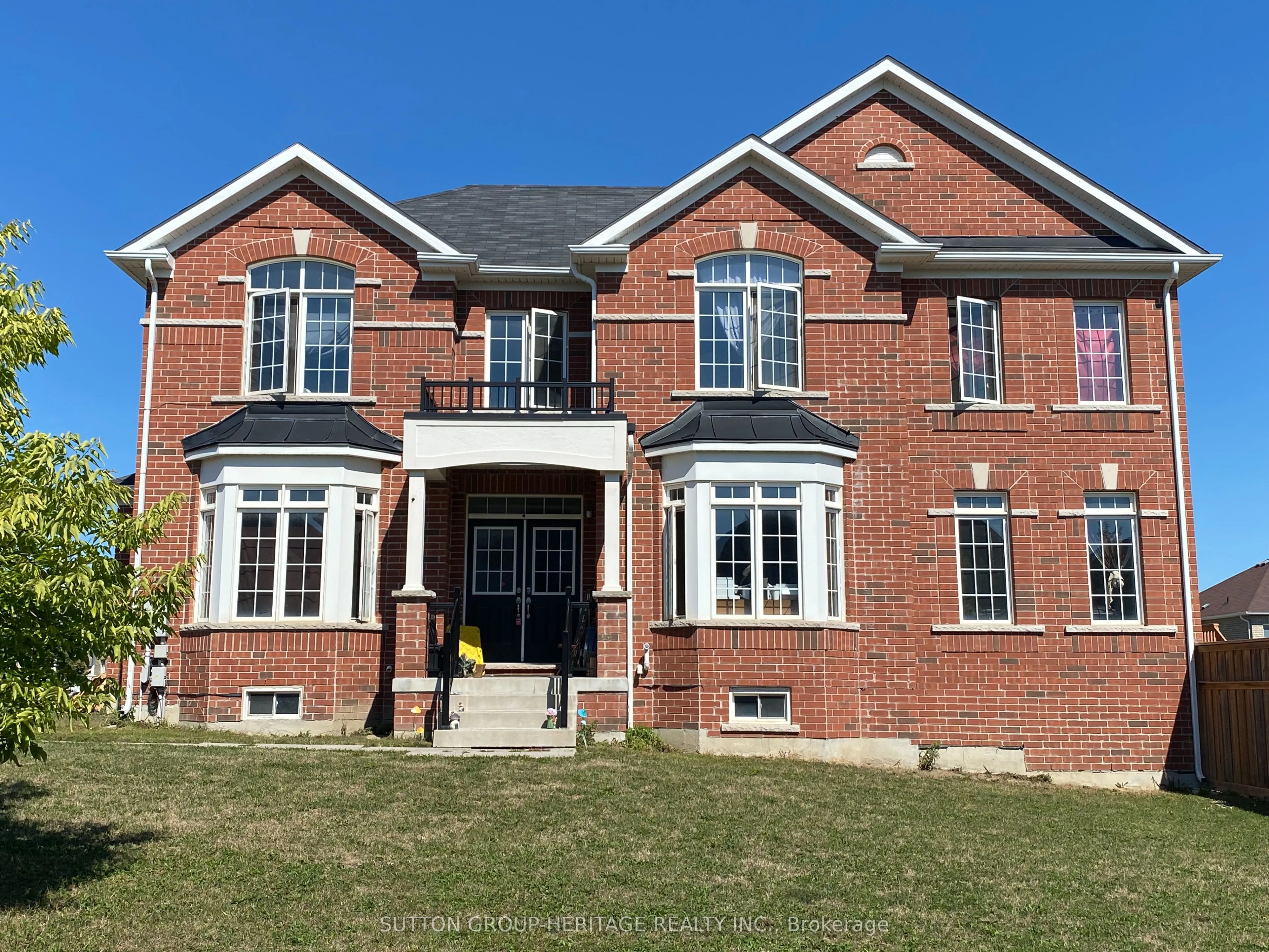 114 Noden Crescent, ON L1B 0L2