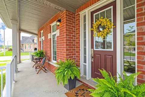 110 Wamsley Crescent, ON L1B 0W1