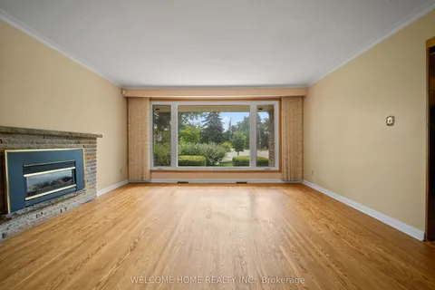 10 Pengelly Court, ON M1L 4L9