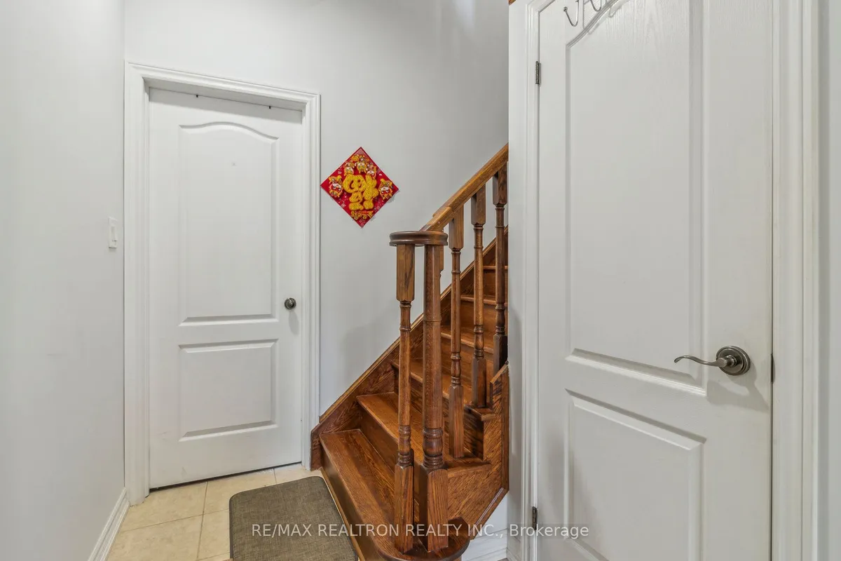 33 Pidgeon Street, ON M1L 3M3