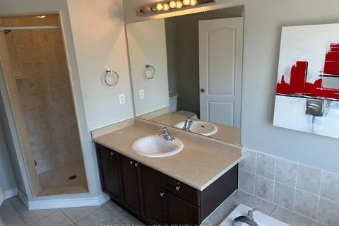 35 Westport Drive, ON L1R 0J4