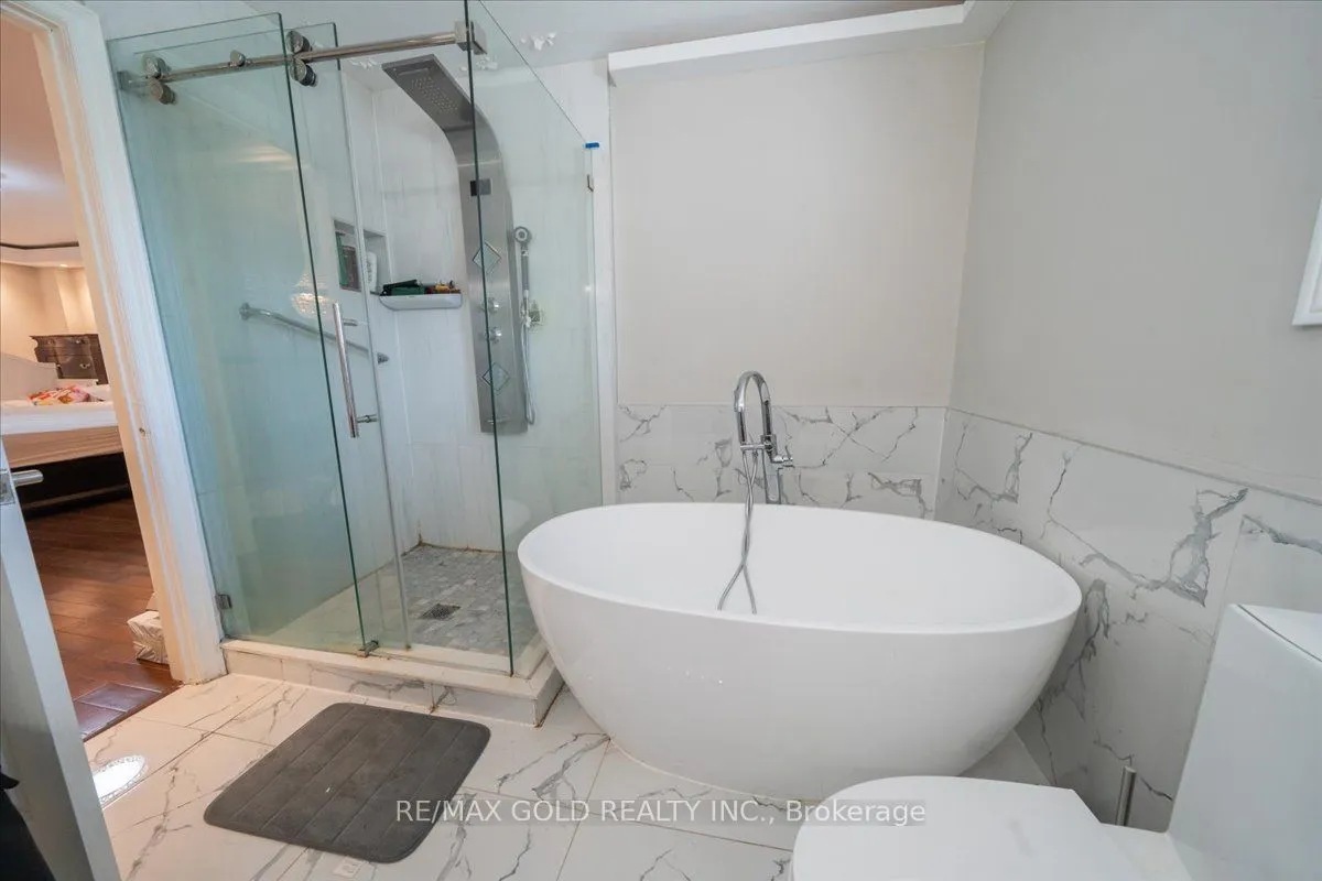 113 Rollo Drive, ON L1S 7C1