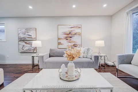 23 Boarhill Drive, ON M1S 2L9