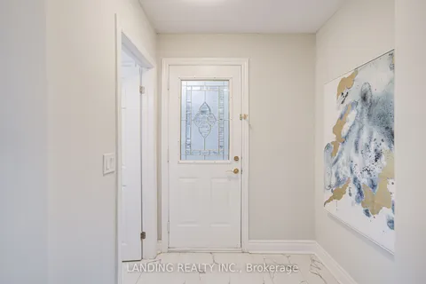 23 Boarhill Drive, ON M1S 2L9