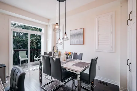 218 London Lane, ON L1T 0N5