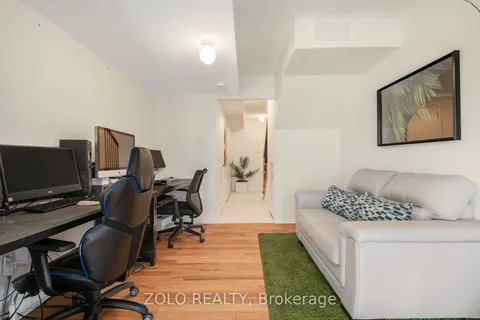 261 LORD ELGIN Lane, ON L1C 7E5