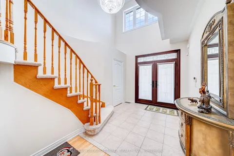 31 Acara Court, ON M1T 3W9