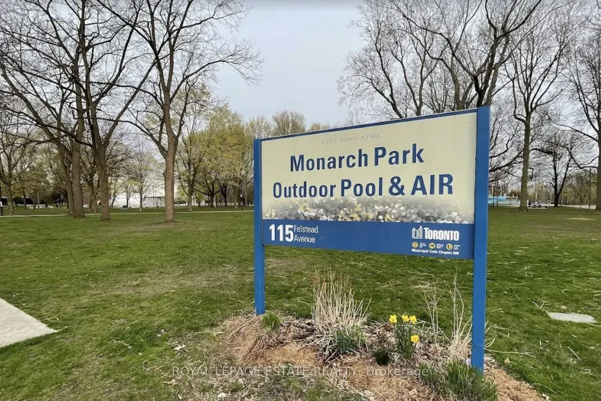 18 Bastedo Avenue, ON M4C 3M7