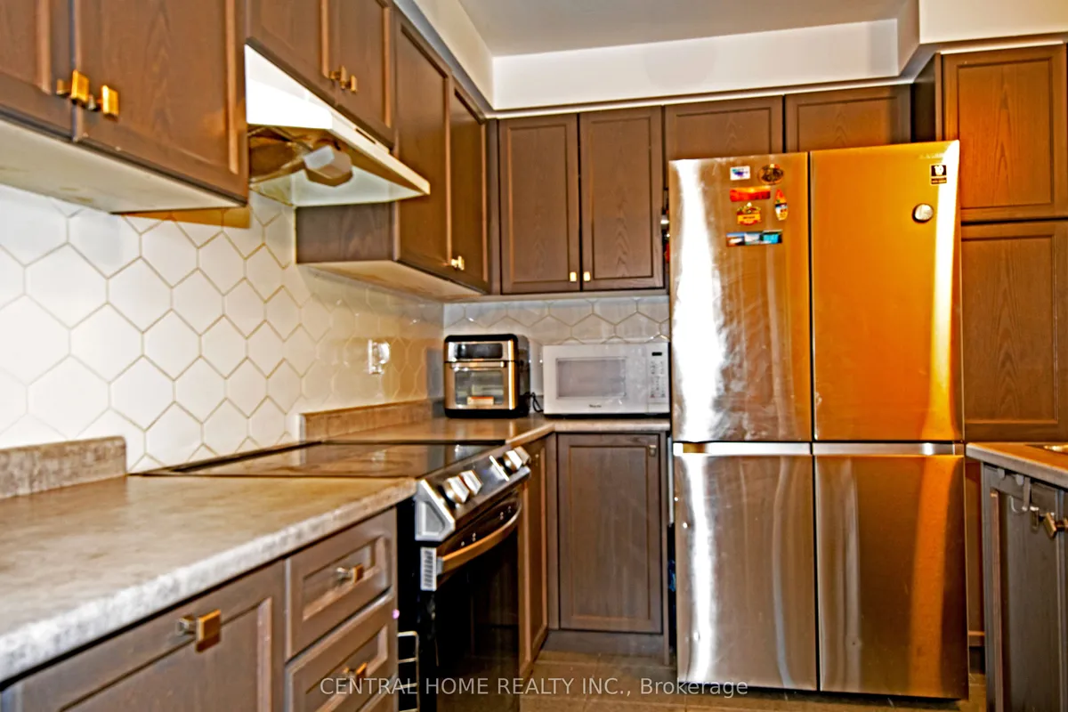 25 Camilleri Road, ON L1Z 0T2