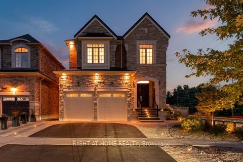 12 Labriola Court, ON L1R 0N1