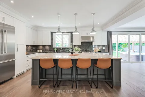 18 Windy Ridge Drive, ON M1M 1H5