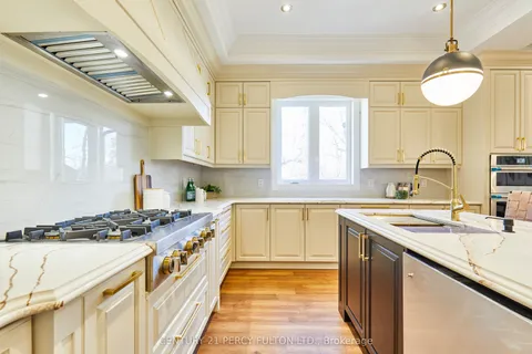 2955D Seabreeze Road, ON L1S 1X6