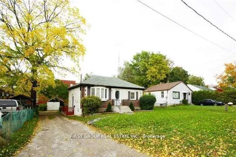 18 Windsor Drive, ON L1T 2Z5