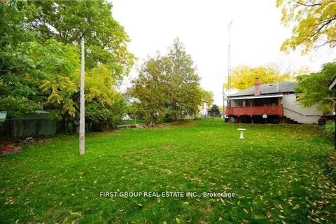 18 Windsor Drive, ON L1T 2Z5