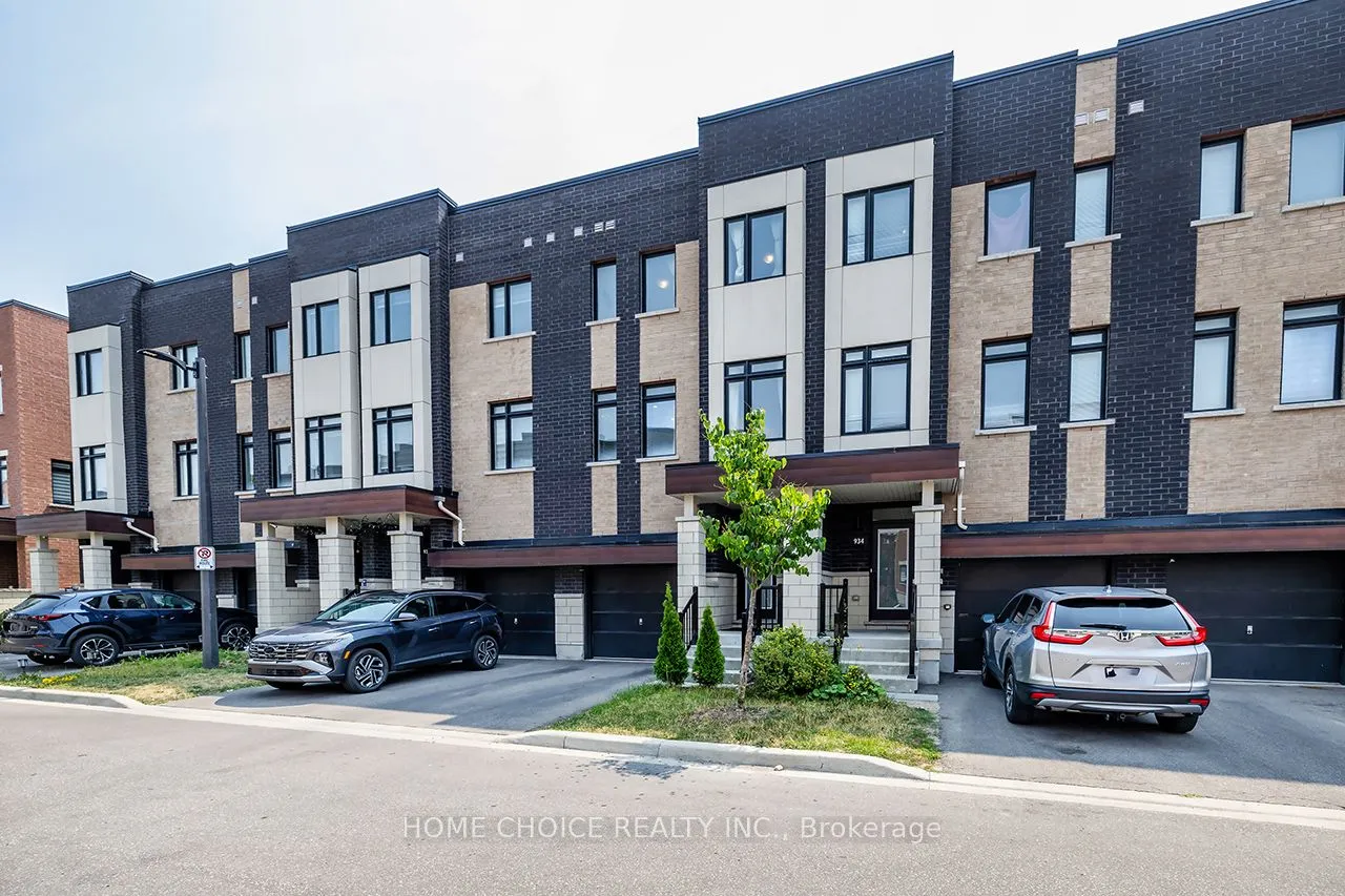 936 Kicking Horse Path, ON L1J 0B4