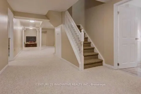 560 Steeple Hill, ON L1V 5Z3