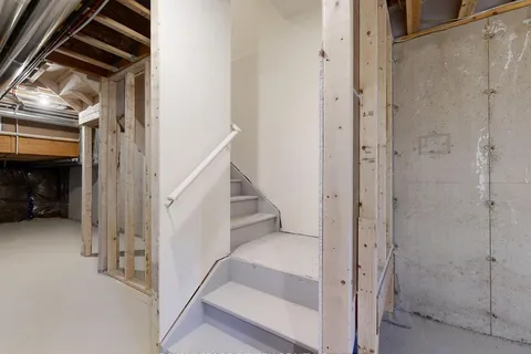 138 North Garden Boulevard, ON L9L 1B3