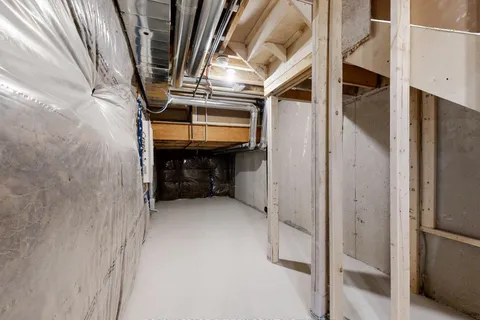 138 North Garden Boulevard, ON L9L 1B3