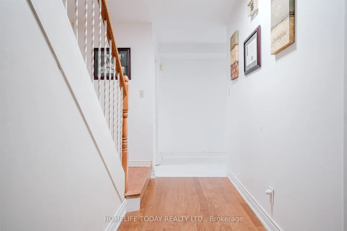 122 Valdor Drive, ON M1V 1R5