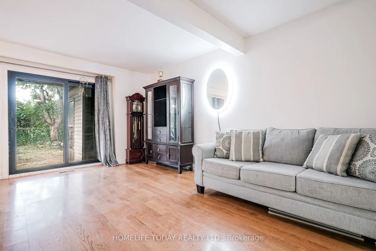 122 Valdor Drive, ON M1V 1R5