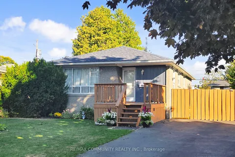 855 Zator Avenue, ON L1W 1Y2