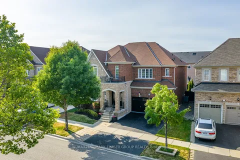 10 Weston Crescent, ON L1T 0C7