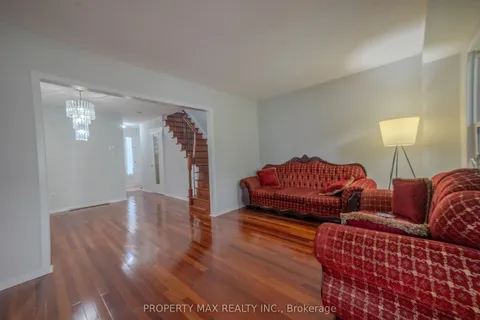 52 Whispering Willow Pathway, ON M1B 4B3