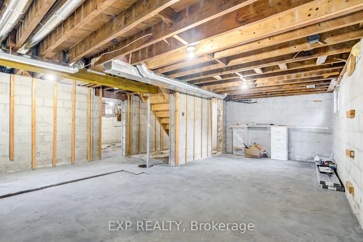 18 Innisdale Drive, ON M1R 1C3