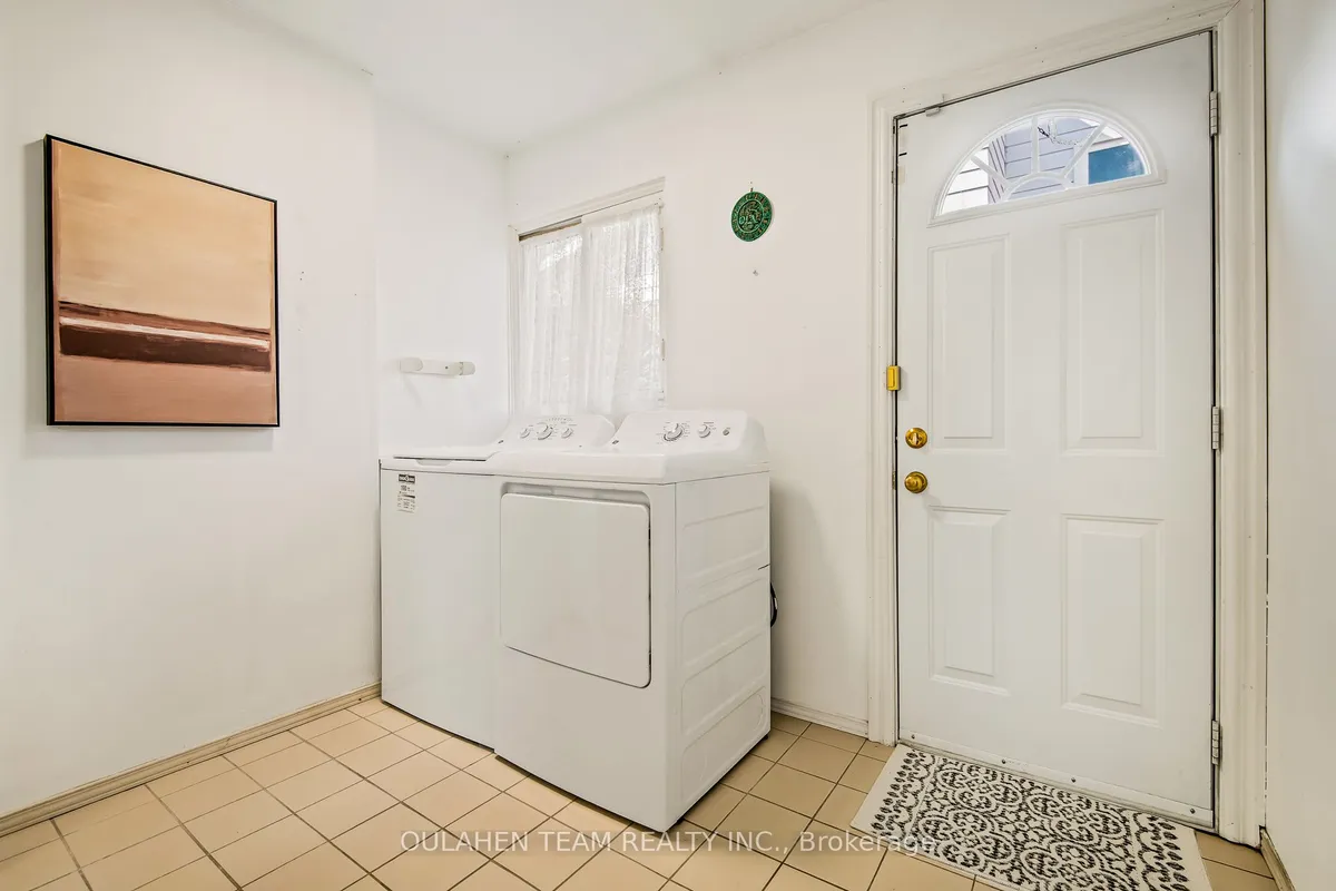 27 Hornshill Drive, ON M1S 3J3