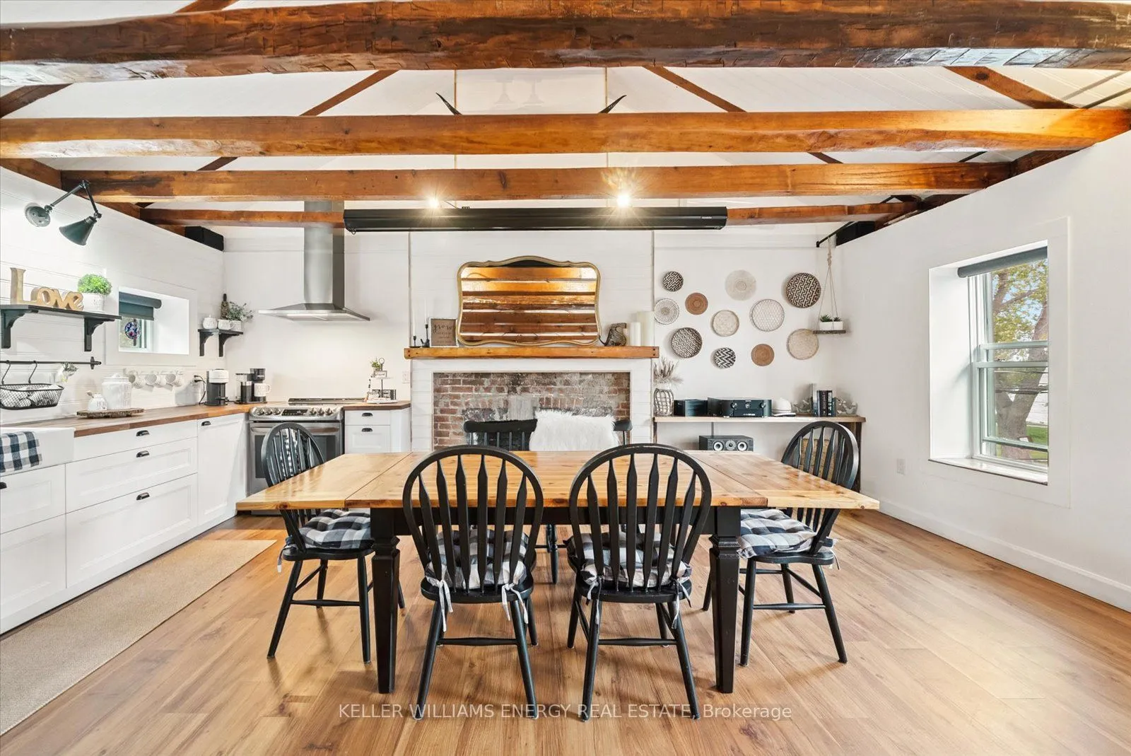 2 Boulton Street, ON L1B 1L9