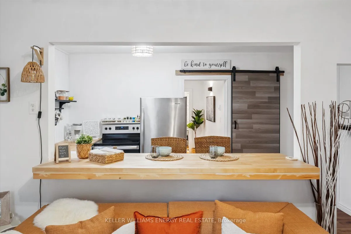 2 Boulton Street, ON L1B 1L9