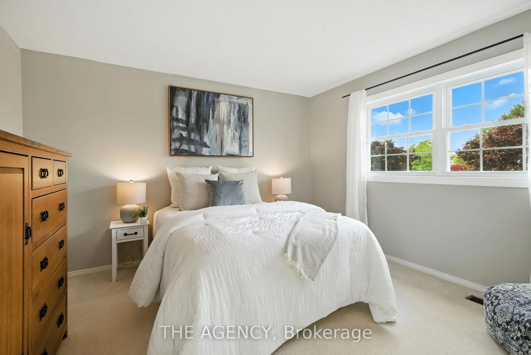 1541 Bentley Lane, ON L1X 2M6