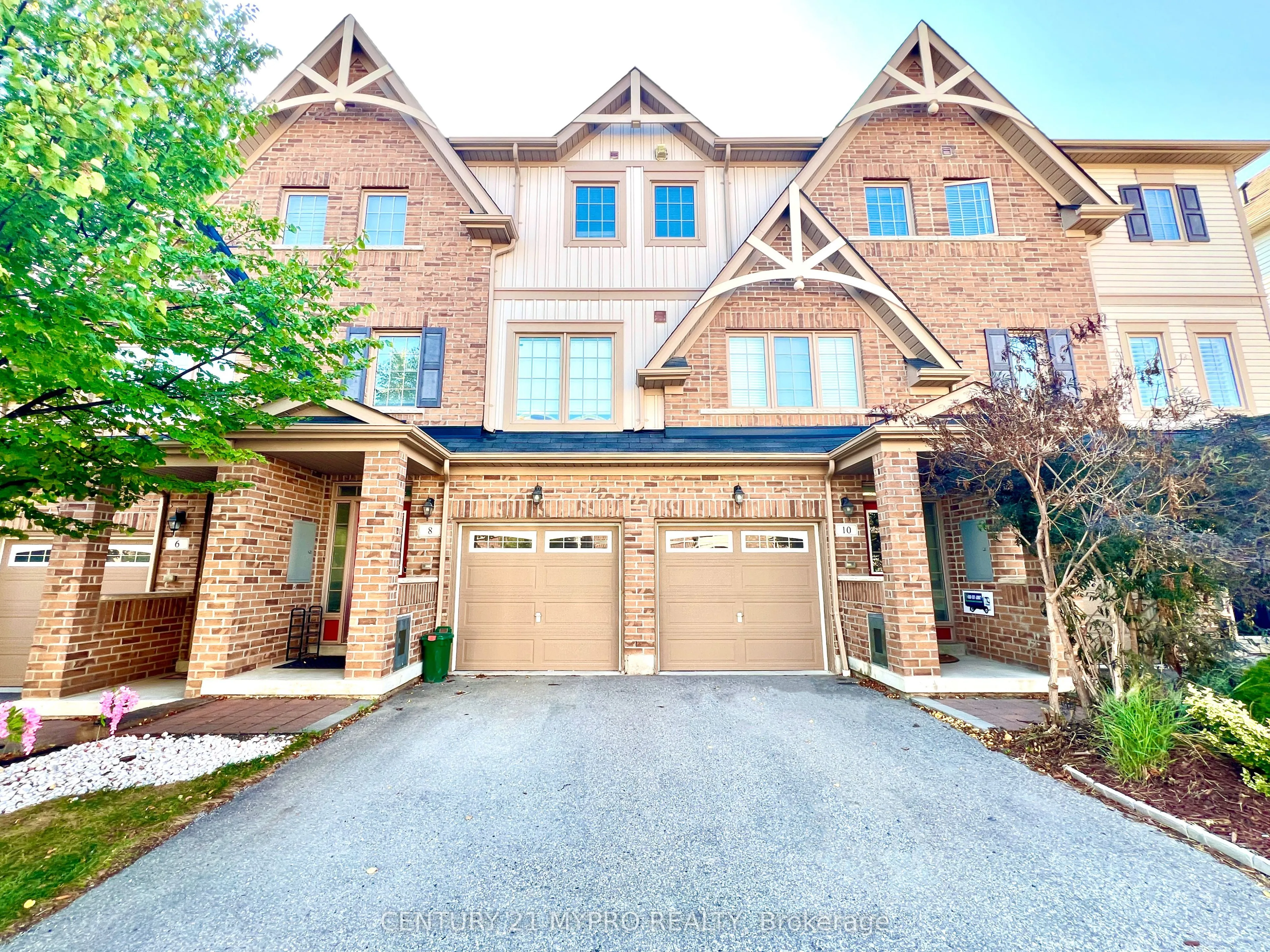 10 Magpie Way, ON L1N 0K7