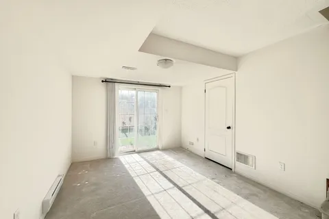 10 Magpie Way, ON L1N 0K7