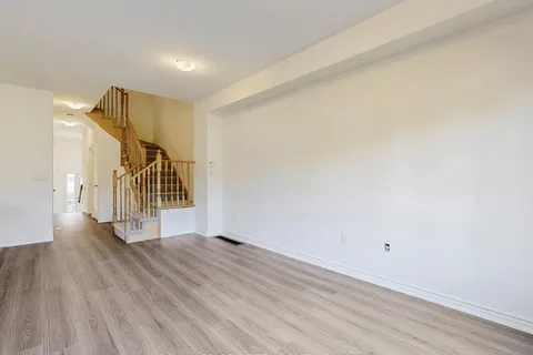 146 North Garden Boulevard, ON L9L 1B3