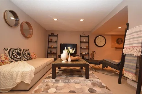 75 Anstead Crescent, ON L1S 3X4