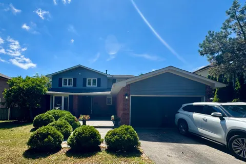 75 Anstead Crescent, ON L1S 3X4