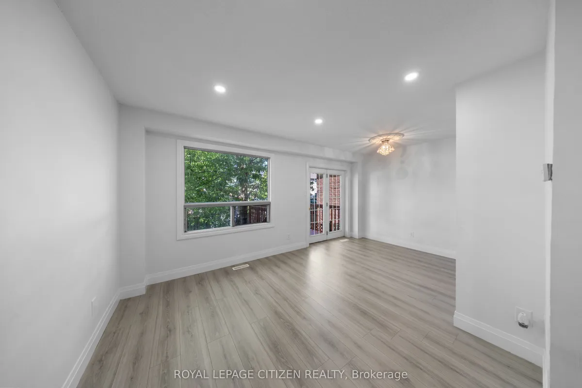 116 Ducatel Crescent, ON L1T 3B1