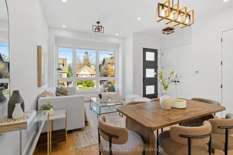 122 Warden Avenue, ON M1N 2Z4