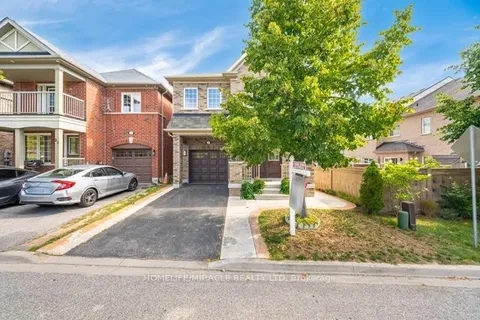 25 Luce Drive, ON L1Z 0K2