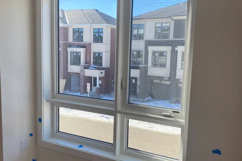 1319 Bradenton Path, ON L1K 1A9