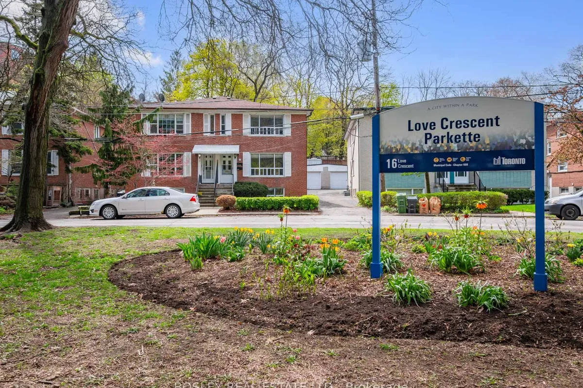 9 Love Crescent, ON M4E 1V6